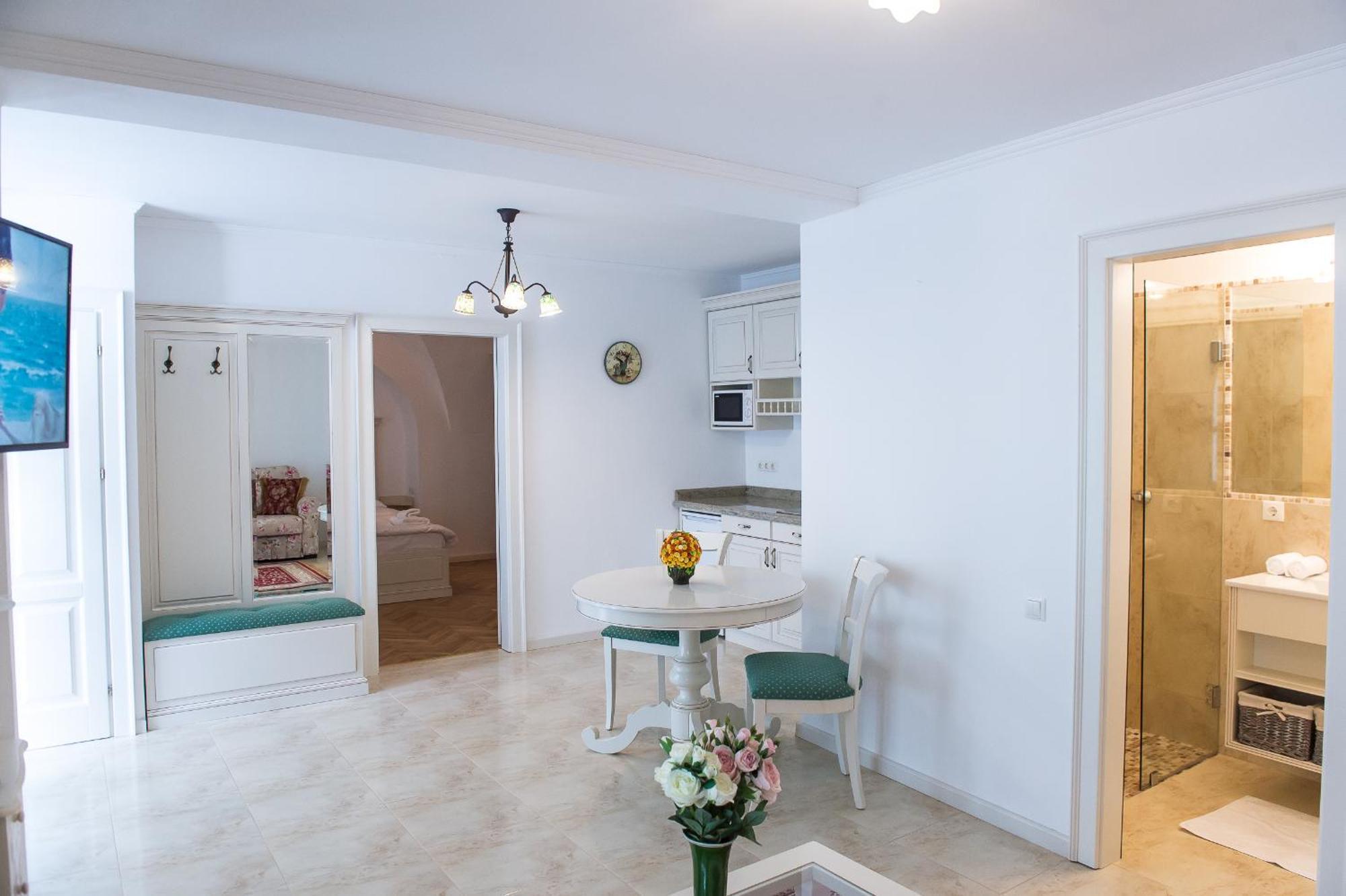 Baroc Apartments & Studio Nagyszeben Szoba fotó