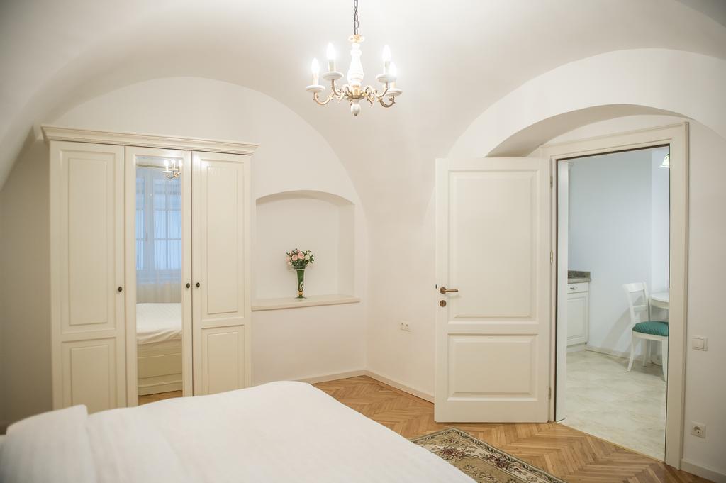 Baroc Apartments & Studio Nagyszeben Kültér fotó